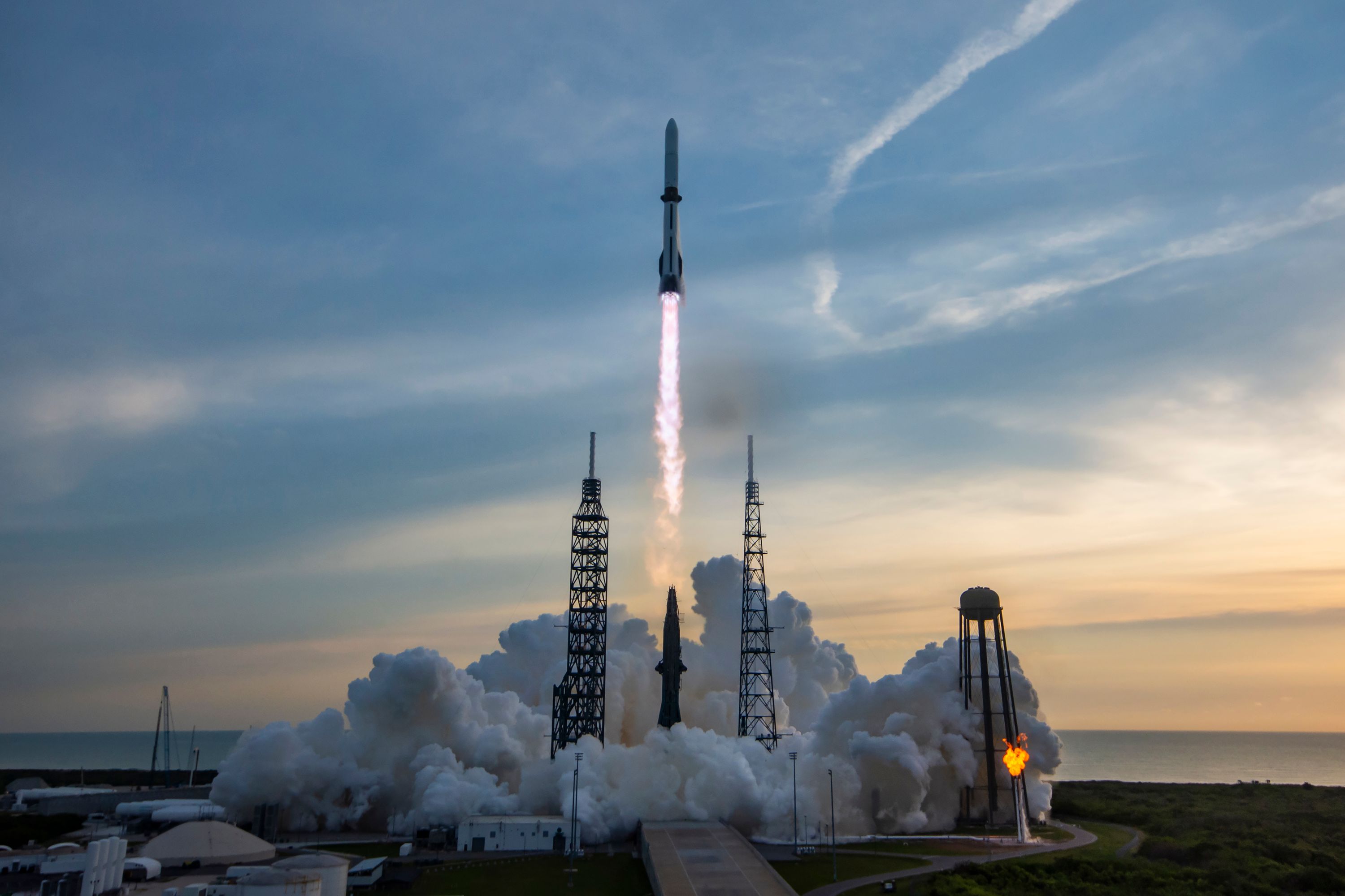 Gallery-NG3-liftoff5 copy.jpg