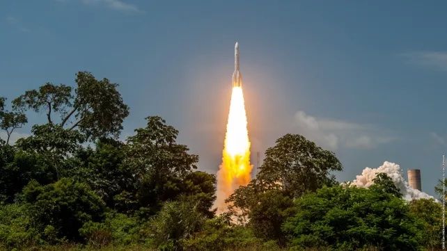 IMAGE-PRESS-Ariane 64 AE-0098367-HR.webp copy.jpg