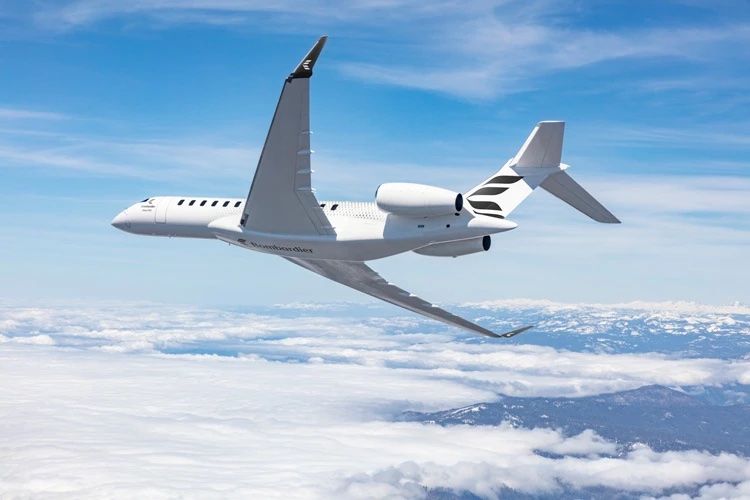 Inflight-Bombardier-Global-7500-clouds-bank-750x500.jpg copy.jpg