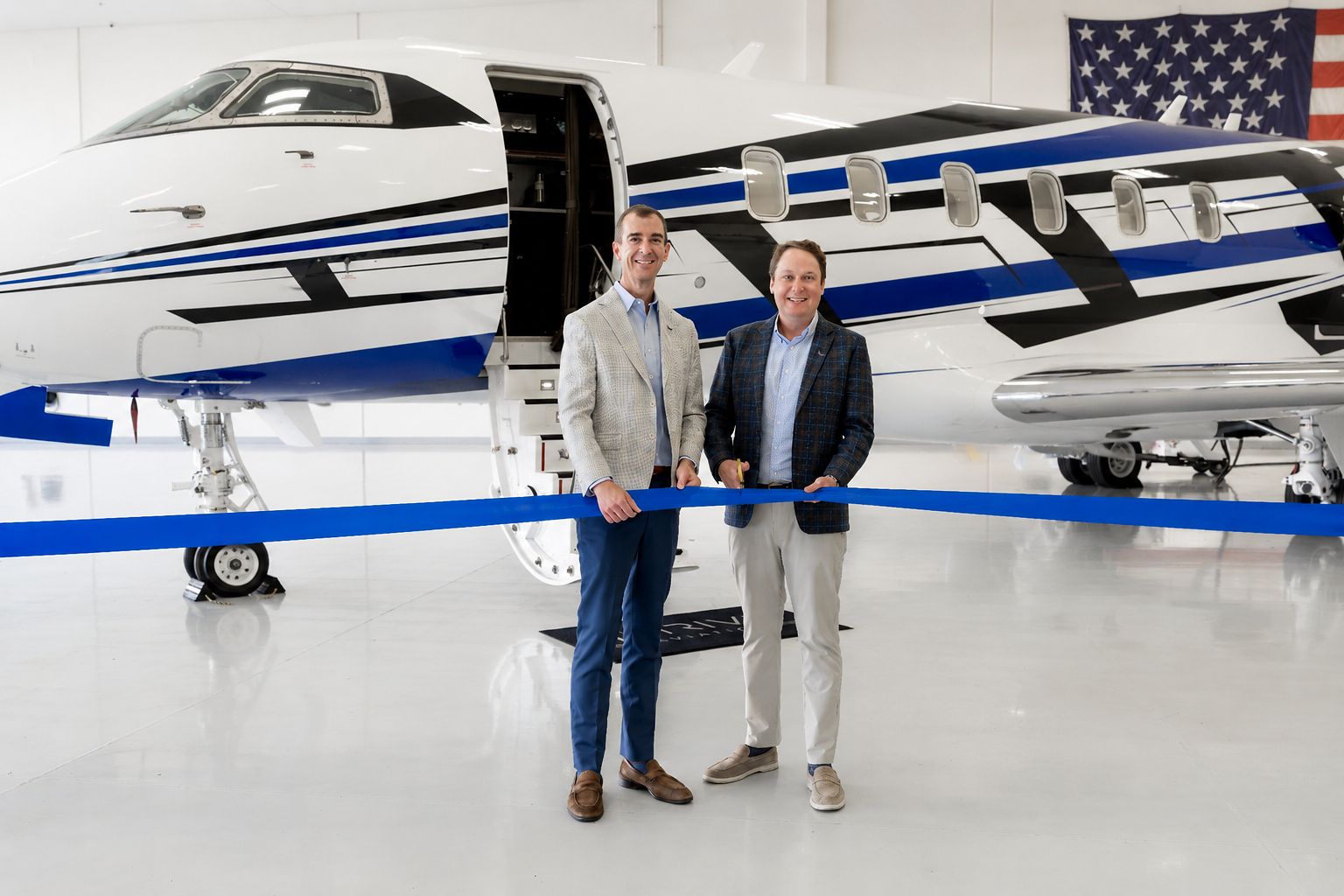 Thrive-Aviation-CE_RO_Ribbon_Cutting.jpg