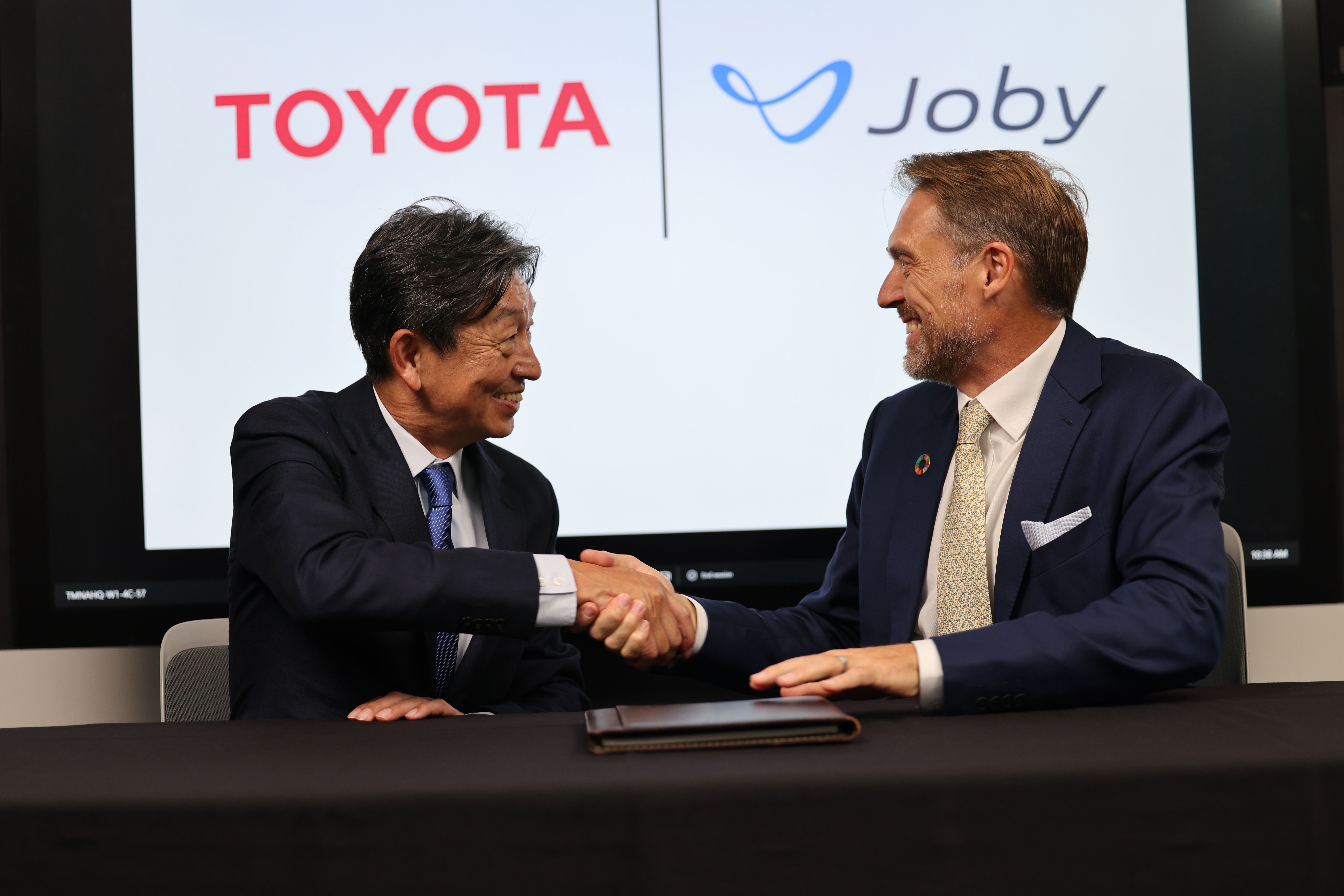 Toyota-Joby-Signing-2.jpg