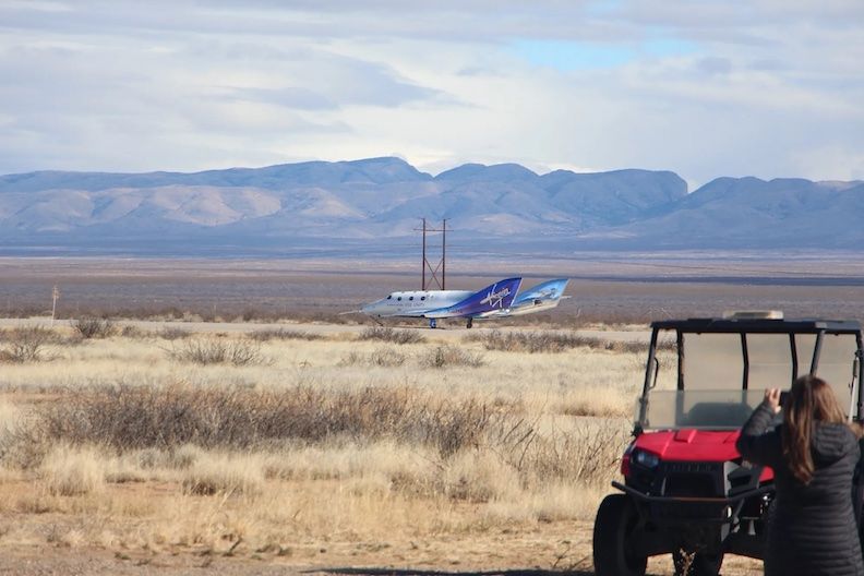galactic06-landing-spaceport america via spacenews copy 2-11w.jpg
