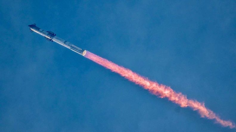 spacexstarshipimage copy-11w.jpg