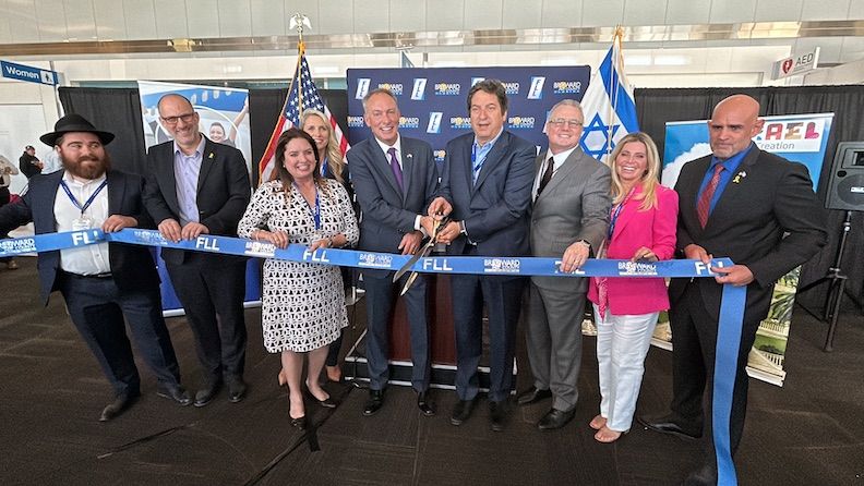 twitter ribbon cutting copy - 11w.jpg